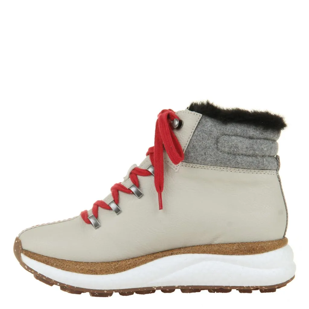 OTBT - BUCKLY in KHAKI Hiking Boots
