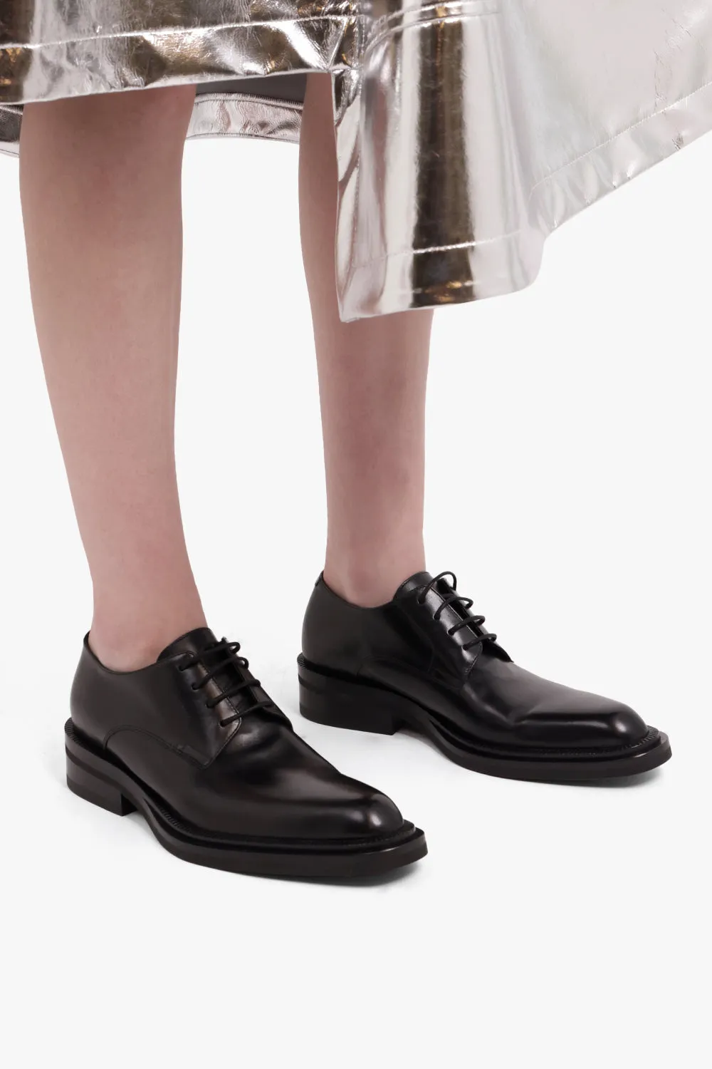 Shiny Heeled Brogue | Black