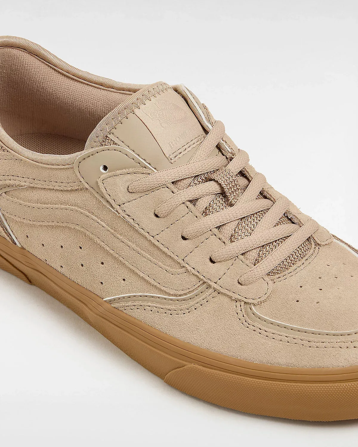 Skate Rowley Shoes in Suede Tan & Gum